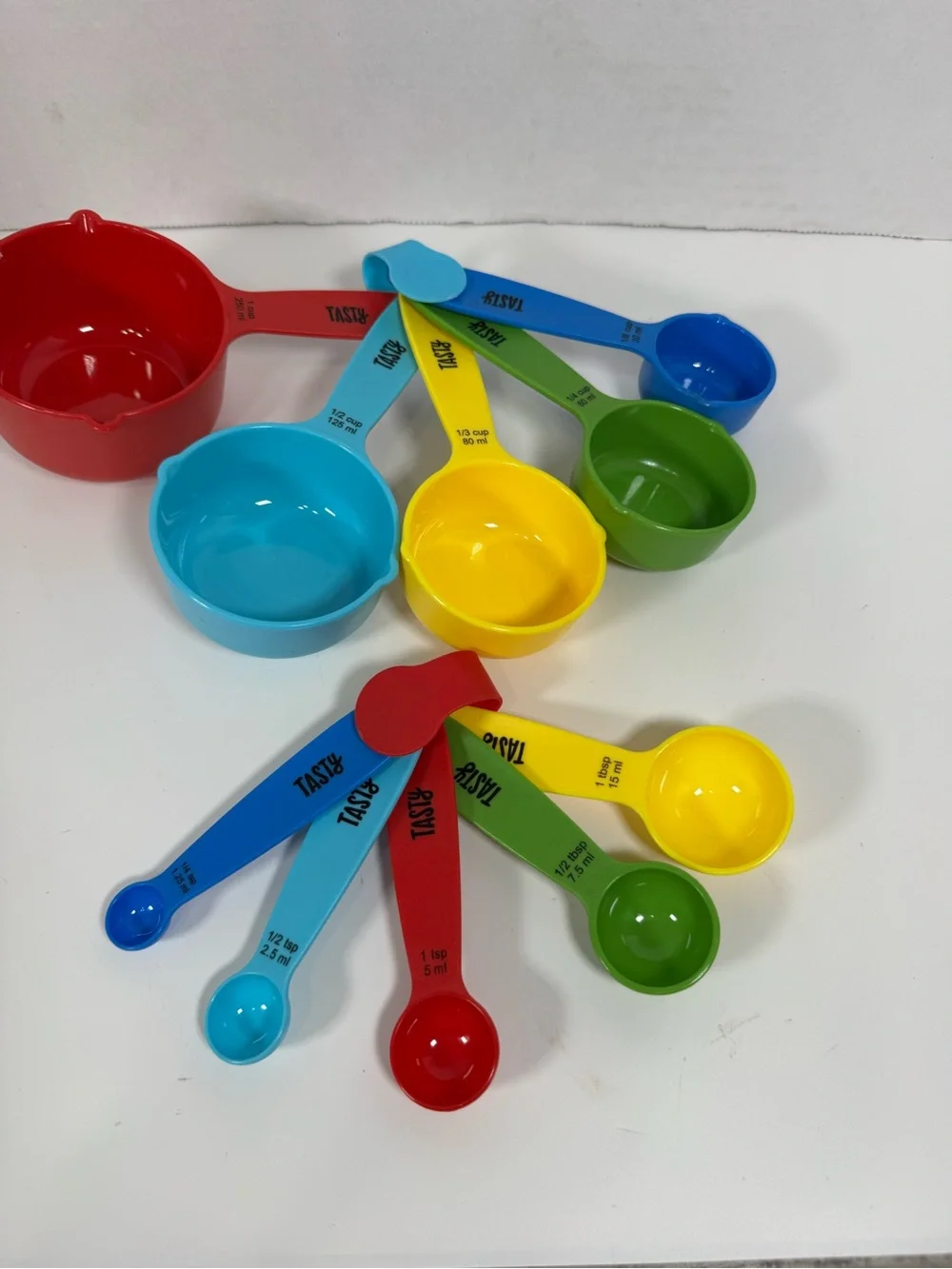 Tasty Brand Multicolor Measuring Cup and Spoon Set